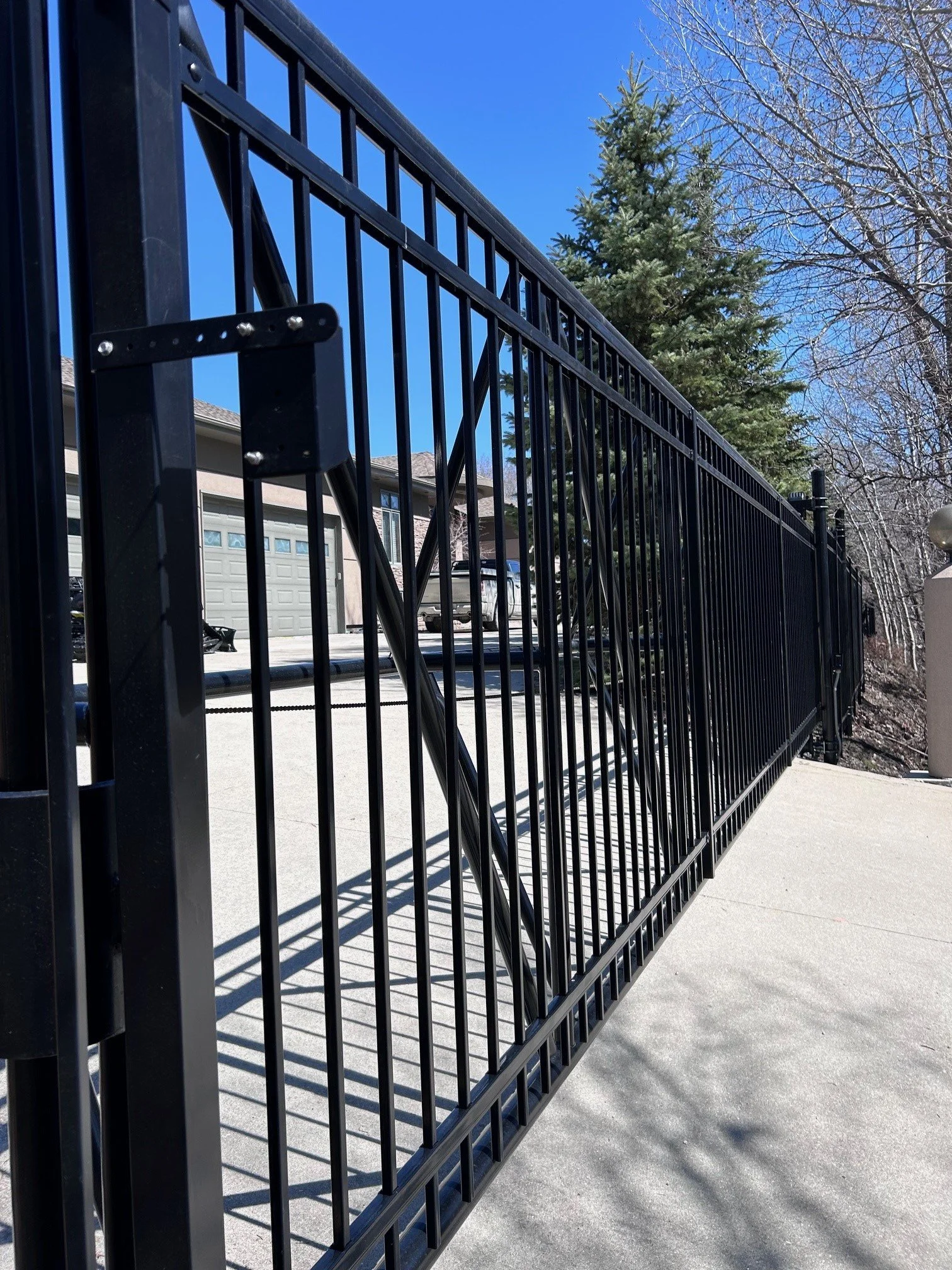 Commercial gates — Bestway Fence